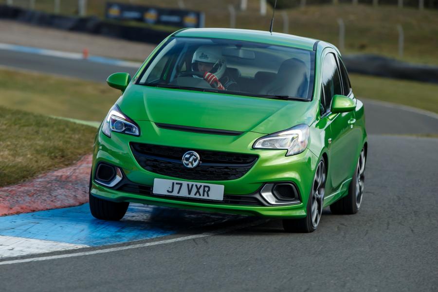 Vauxhall Corsa VXR 2015 года  (фото 22 из 37)